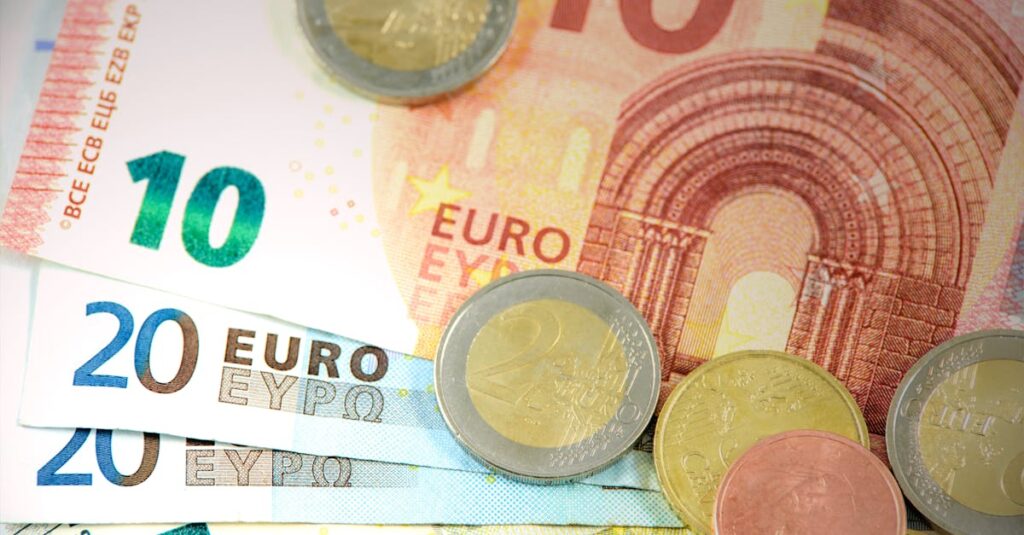 découvrez eurl, une structure juridique idéale pour les entrepreneurs souhaitant exercer en solo tout en bénéficiant d'une limitation de responsabilité. apprenez comment créer et gérer votre eurl facilement, ainsi que les avantages fiscaux et sociaux associés.