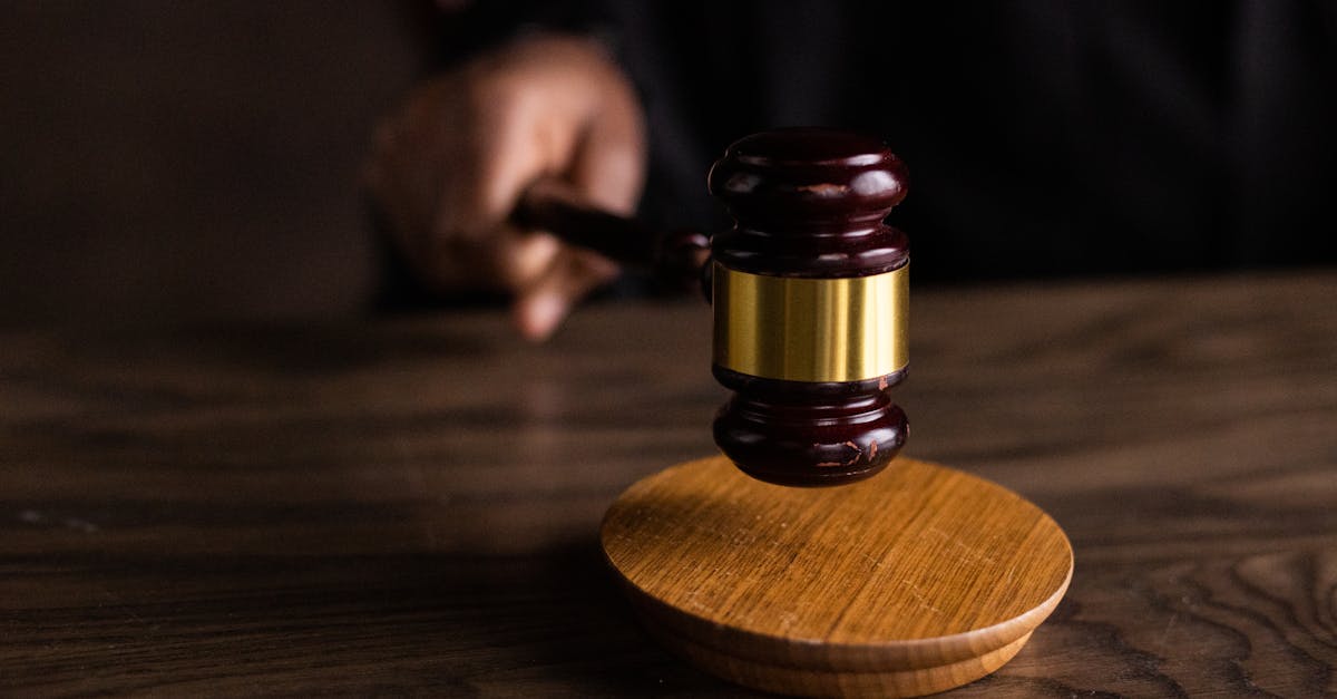 découvrez tout ce qu'il faut savoir sur la liquidation judiciaire, un processus légal destiné à encadrer la cessation d'activité d'une entreprise en difficulté. apprenez les étapes, les enjeux et les conséquences de cette procédure pour les dirigeants, créanciers et salariés.