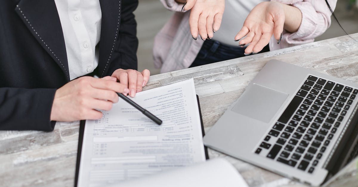 découvrez l'assurance responsabilité professionnelle, une protection essentielle pour les travailleurs indépendants et les entreprises. protégez votre activité contre les risques liés à des erreurs ou omissions professionnelles, tout en sécurisant votre avenir financier.