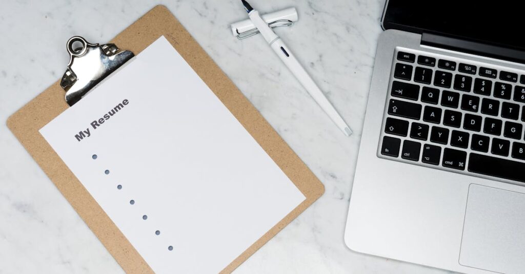 découvrez notre modèle de promesse d'emploi, conçu pour formaliser les engagements entre employeurs et employés. simplifiez vos processus de recrutement et assurez-vous que toutes les informations essentielles sont clairement définies.