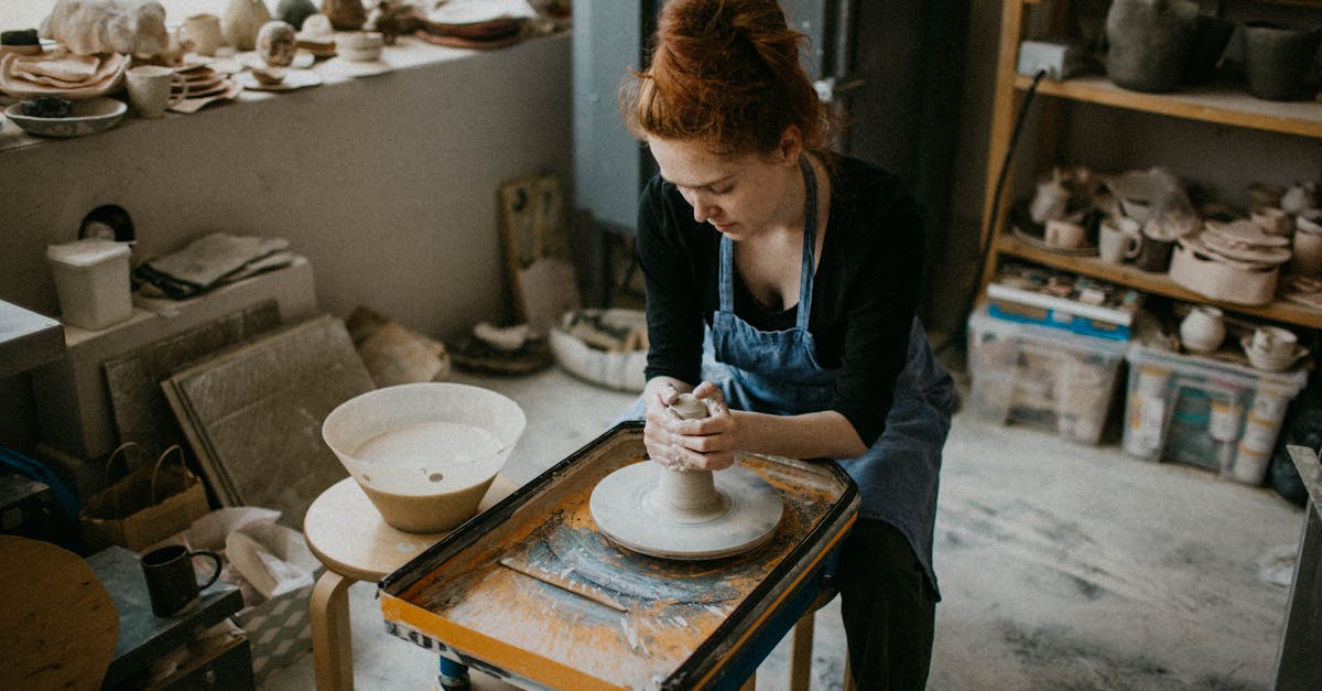 découvrez l'univers des artisans : passion, savoir-faire et créativité au service de votre projet. explorez des créations uniques et authentiques qui mettent en valeur l'artisanat français.