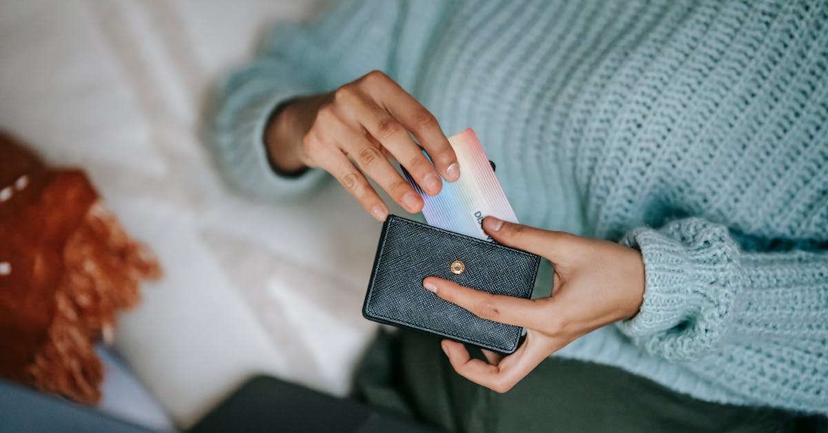 découvrez comment effectuer un transfert de domaine en toute simplicité. suivez notre guide étape par étape pour assurer la sécurité et la continuité de votre présence en ligne lors du changement de fournisseur de services.