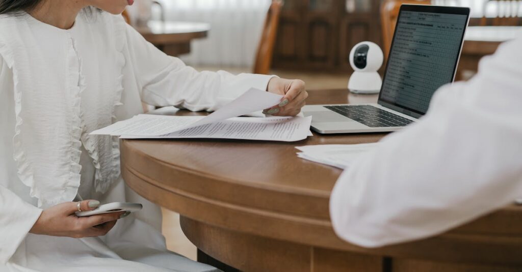 découvrez toutes les opportunités d'emploi pour les étudiants, des conseils pour trouver un job adapté à votre emploi du temps, et des astuces pour concilier études et travail. bénéficiez d'une expérience enrichissante tout en finançant vos études.