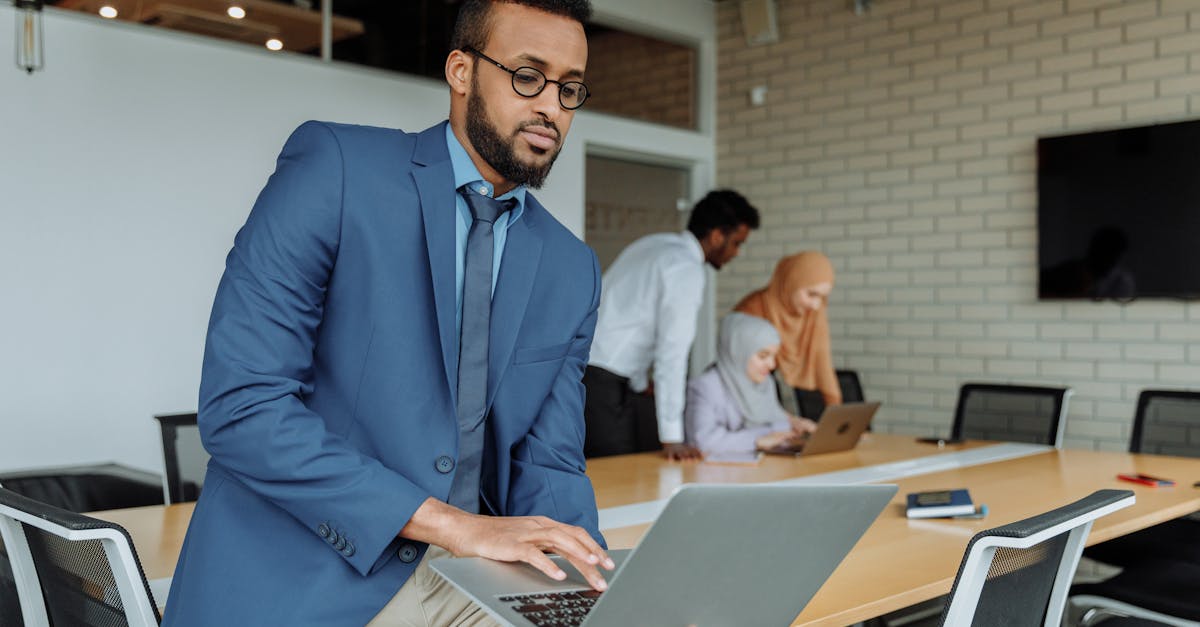 découvrez l'art du management commercial, une discipline essentielle pour optimiser les performances de votre entreprise. apprenez à élaborer des stratégies efficaces, gérer les relations clients et maximiser vos ventes grâce à des techniques éprouvées et des outils innovants.