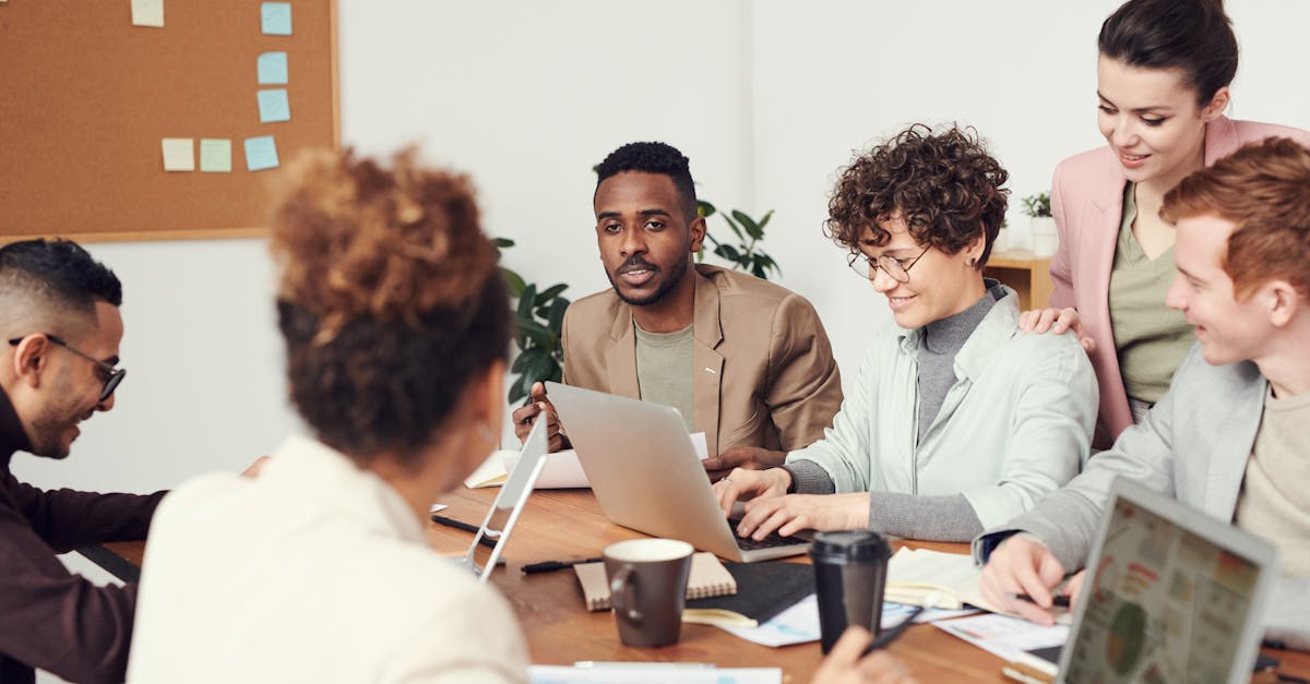 découvrez les avantages de la propriété des employés, une approche innovante qui favorise l'engagement et la réussite au sein des entreprises. apprenez comment ce modèle peut transformer la culture d'entreprise et renforcer la performance collective.