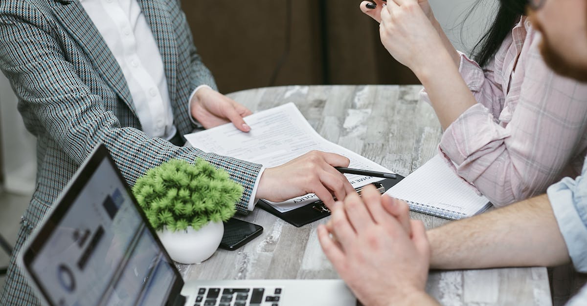 découvrez tout ce qu'il faut savoir sur le statut légal : définitions, implications et conseils pratiques pour naviguer dans les aspects juridiques de votre domaine d'activité.