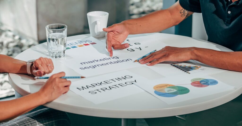 découvrez l'importance de la segmentation de marché pour cibler efficacement vos clients. apprenez comment diviser votre audience en groupes homogènes afin d'optimiser vos stratégies marketing et d'accroître vos ventes.