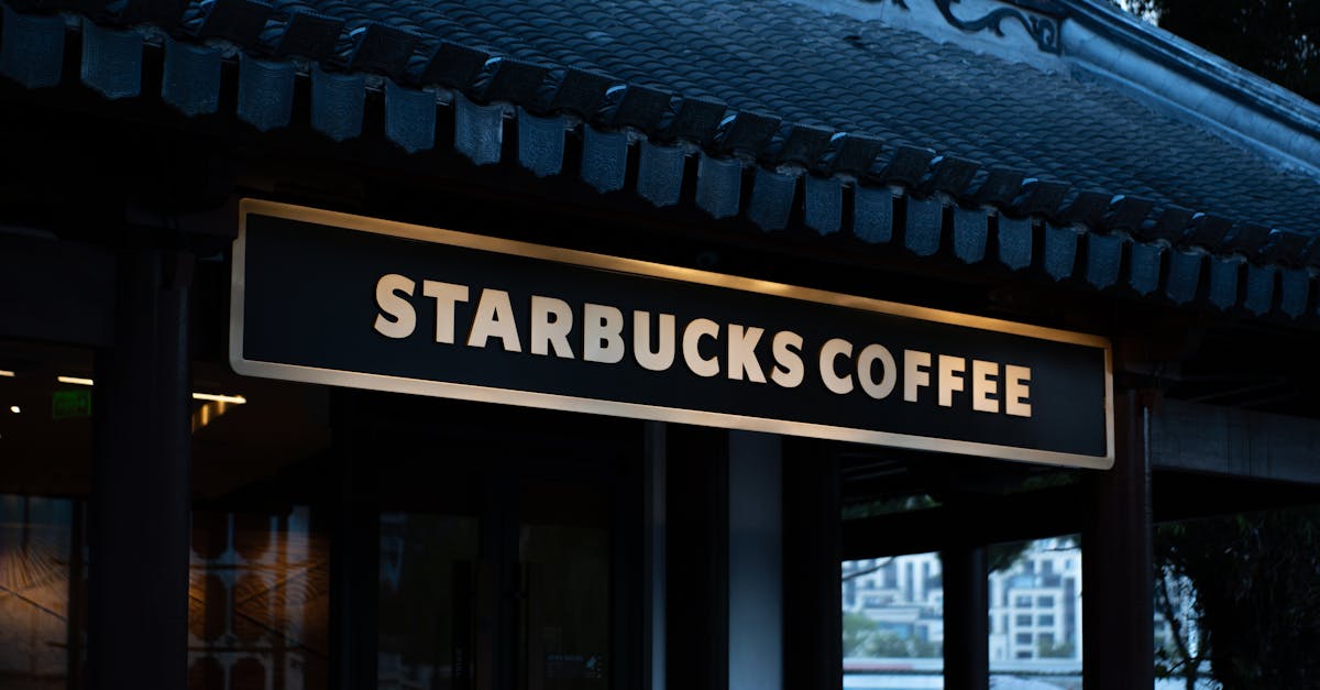 découvrez l'univers de la franchise starbucks : un modèle d'affaires prospère pour les entrepreneurs passionnés par le café de qualité. apprenez comment ouvrir votre propre café starbucks et rejoignez une marque mondialement reconnue.