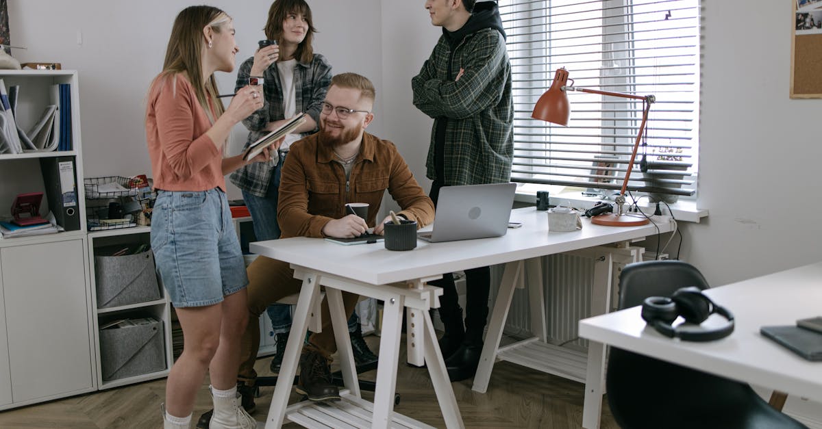 découvrez le corporate venture capital : une stratégie d'investissement où les grandes entreprises soutiennent des startups innovantes pour stimuler leur croissance et explorer de nouveaux marchés. avantages, enjeux et conseils pour réussir dans cet écosystème dynamique.