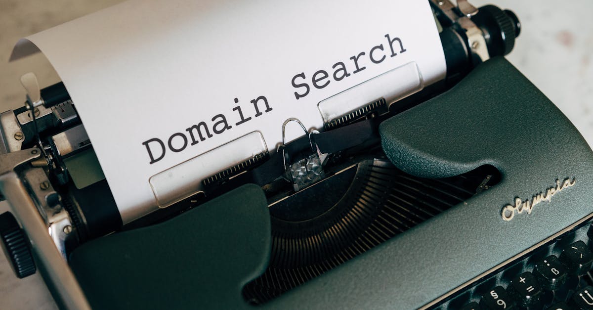 découvrez tout ce qu'il faut savoir sur le domaine : définitions, types, enregistrements, conseils pour choisir un bon nom de domaine et gérer votre présence en ligne efficacement.