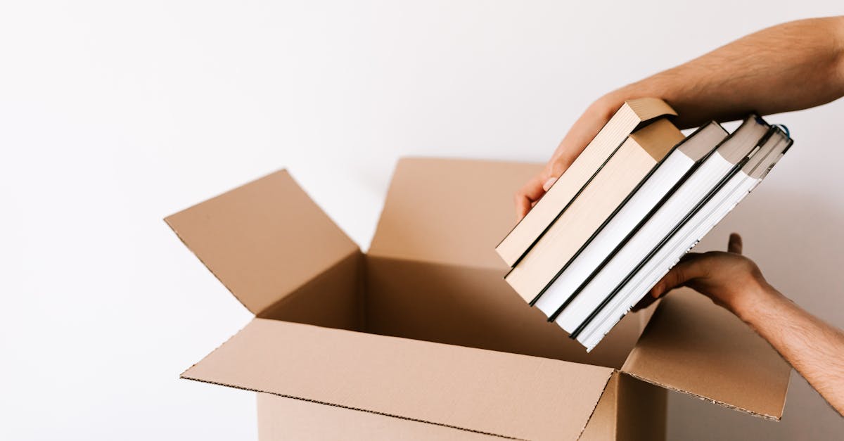 découvrez la clause de transfert forcé, un dispositif juridique qui impose le transfert de biens, de contrats ou de droits dans certaines situations. comprenez son fonctionnement, ses implications et son utilisation dans les accords contractuels.