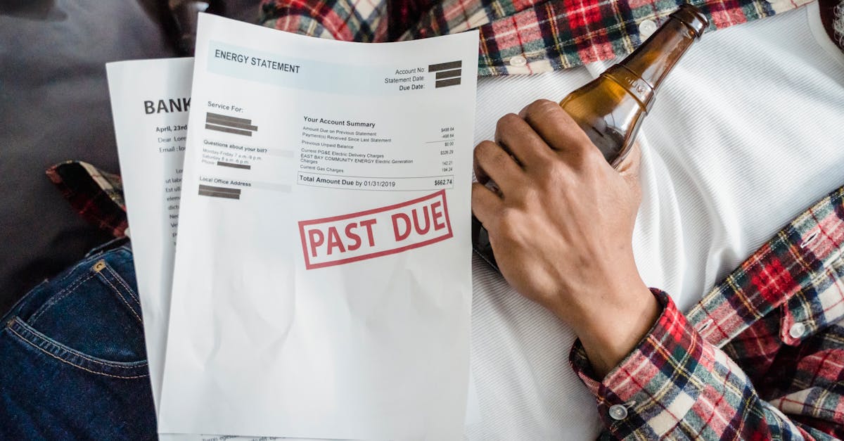 découvrez comment identifier et se protéger contre les factures frauduleuses. apprenez les signes révélateurs et les conseils pour éviter les arnaques financières.