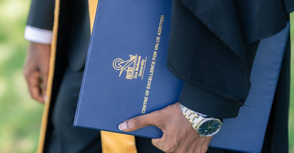 Découvrez comment le diplôme est un atout dans votre parcours d’éducation supérieure découvrez tout ce qu'il faut savoir sur les diplômes universitaires : types de degree, avantages, parcours, et conseils pour bien choisir votre formation académique.