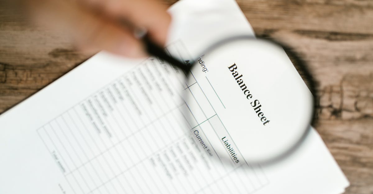découvrez ce qu'est un financial statement (état financier) : son utilité, ses composantes principales et son rôle essentiel pour analyser la santé financière d'une entreprise.