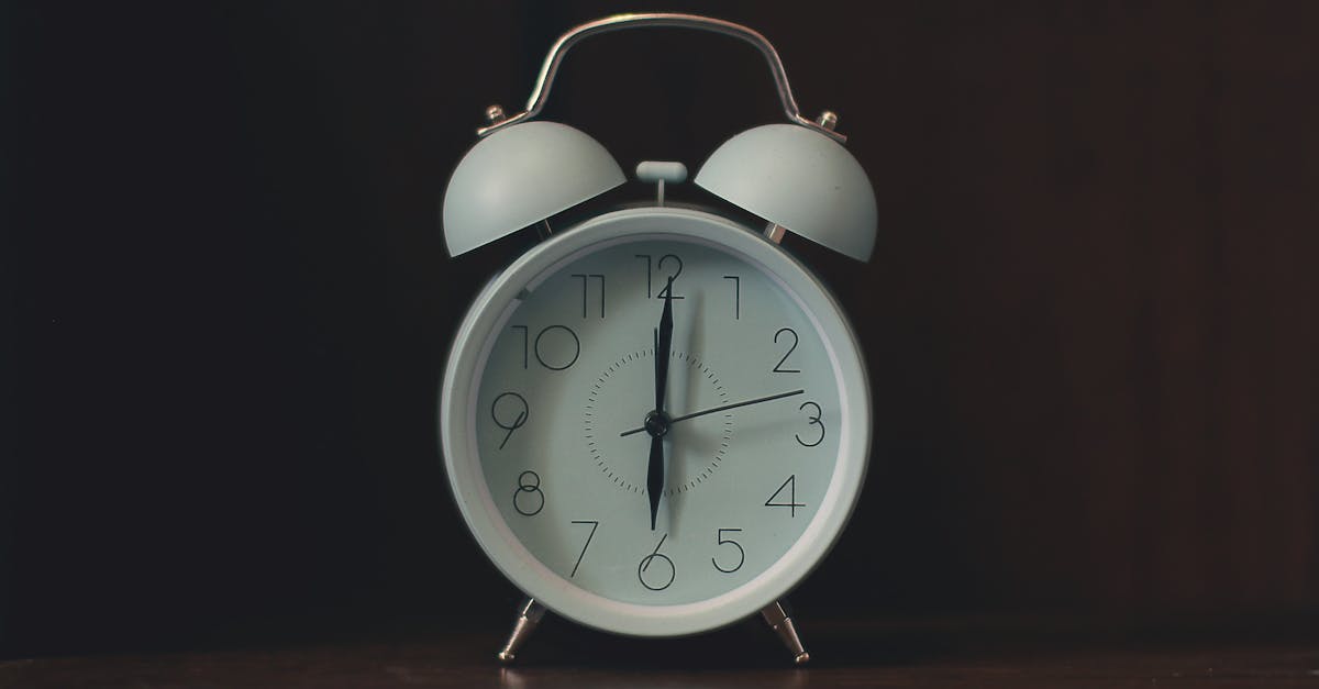 découvrez tout ce qu'il faut savoir sur les minutes : définitions, utilisations pratiques, astuces pour gagner du temps et organiser vos journées efficacement.