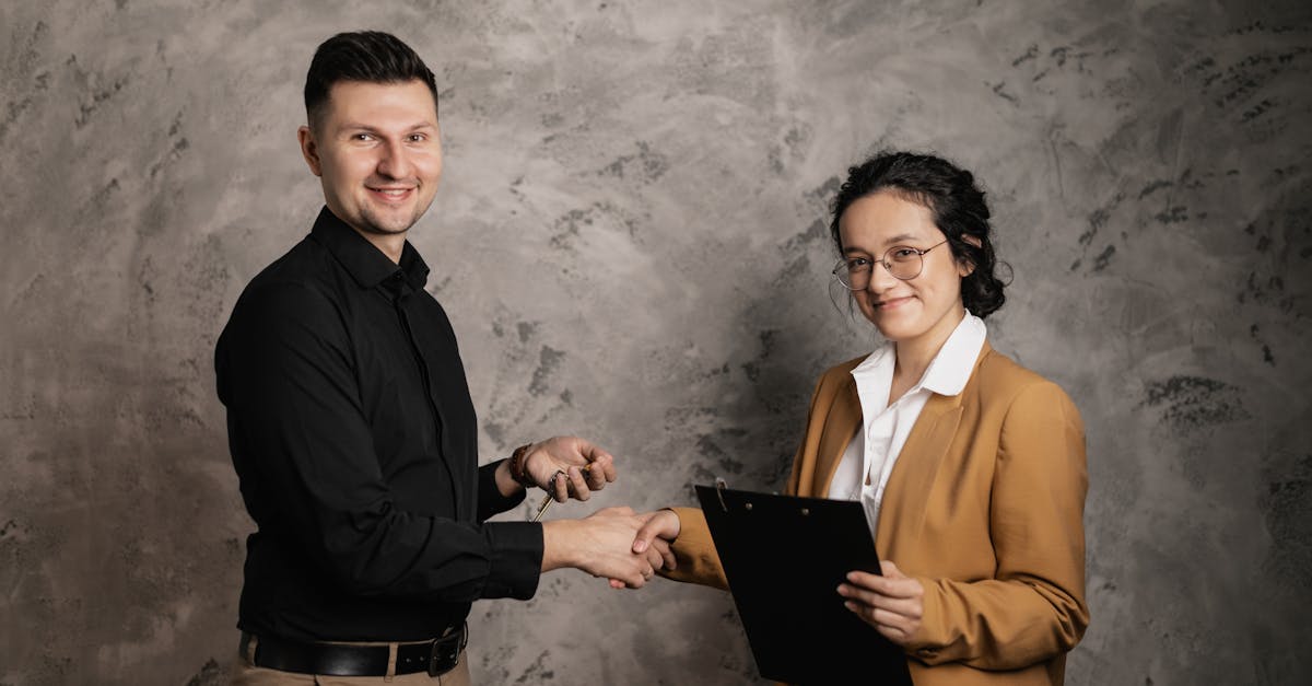 découvrez un modèle de contrat de vente privée, détaillant les conditions, obligations et garanties pour sécuriser vos transactions entre particuliers ou professionnels. rédigé selon la législation française.