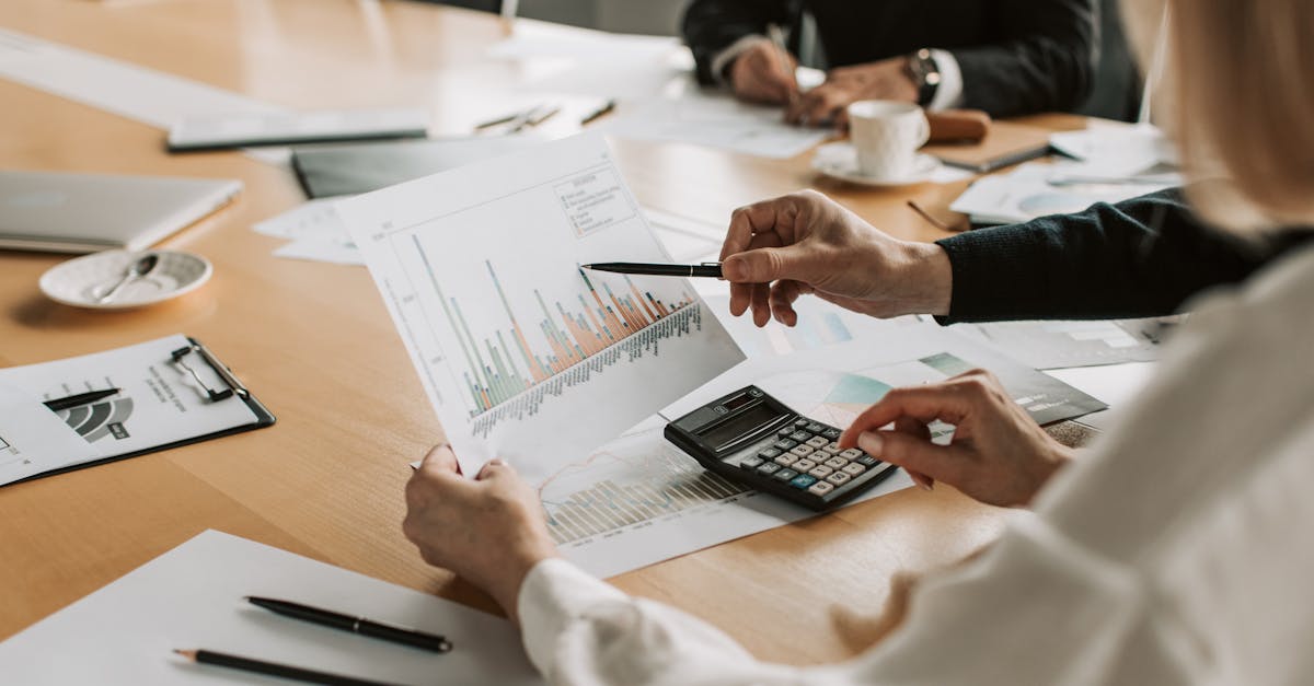 découvrez nos services d'étude de marché pour analyser les tendances, comprendre vos clients et optimiser votre stratégie commerciale.