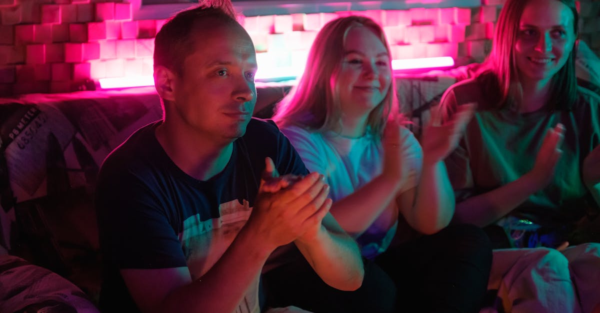 découvrez le rôle et les responsabilités d'un commissaire aux comptes, expert chargé de certifier la conformité des comptes d'une entreprise conformément à la législation en vigueur.