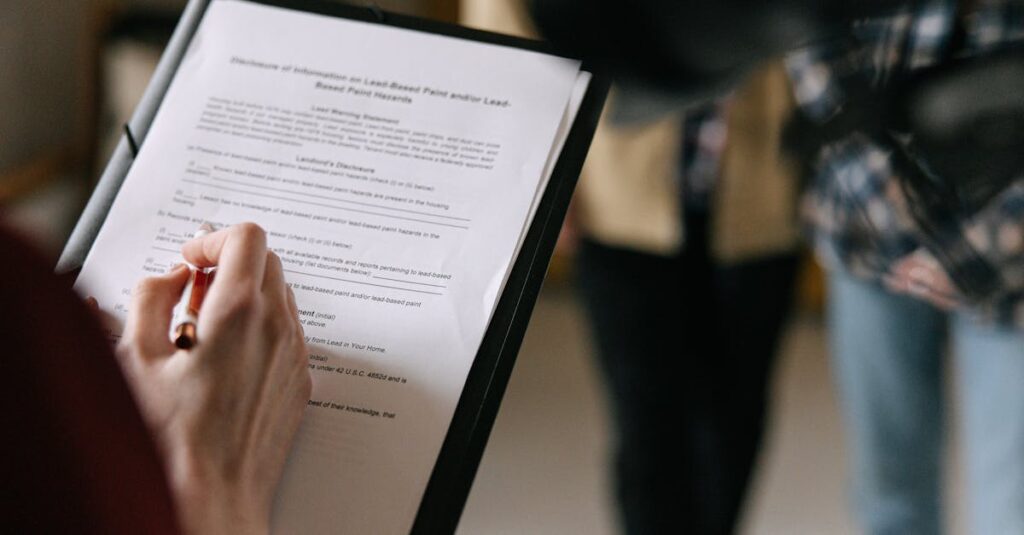 découvrez tout ce qu'il faut savoir sur le bail commercial : conditions, droits et obligations pour louer un local professionnel en toute sérénité.