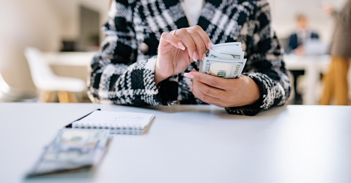 découvrez nos solutions efficaces de gestion de la paie pour simplifier vos processus, garantir la conformité légale et assurer un traitement précis et rapide des salaires.